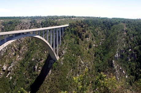 Jihoafrická republika - Národní park Tsitsikamma - most s možností bungee jumpingu